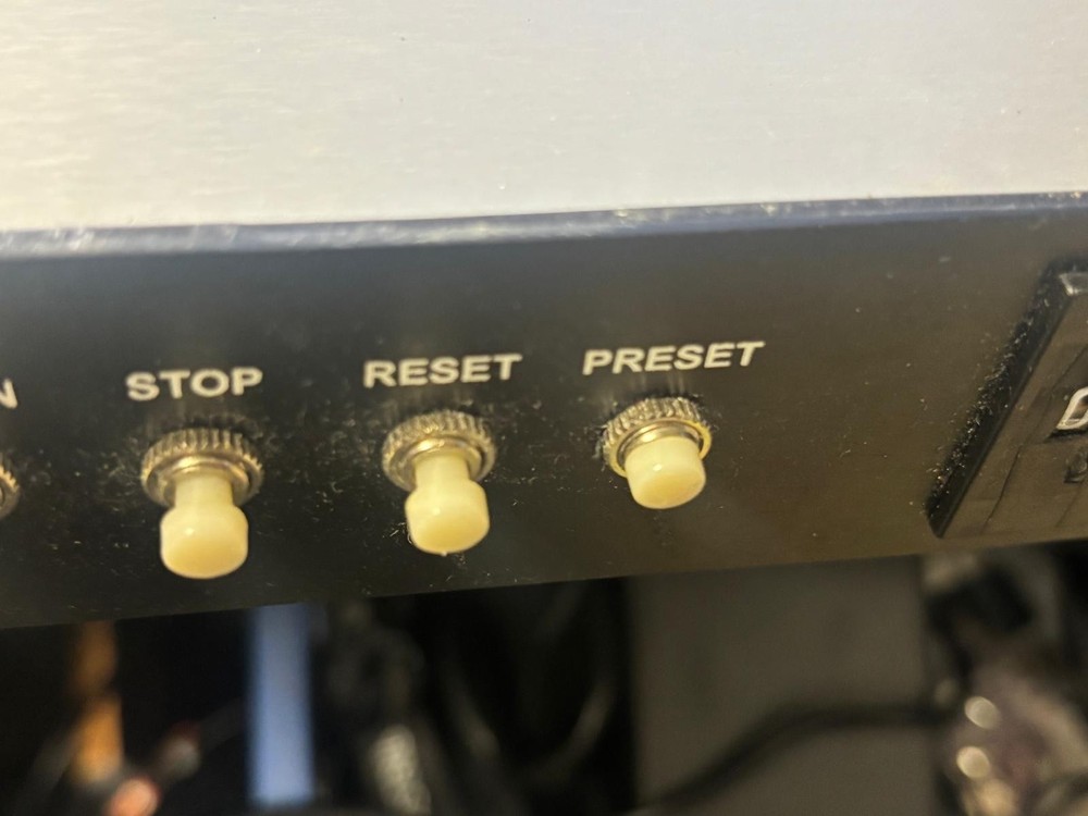ESE ES-466 Presettable SMPTE Up/Down Timer - Stuck Preset Button