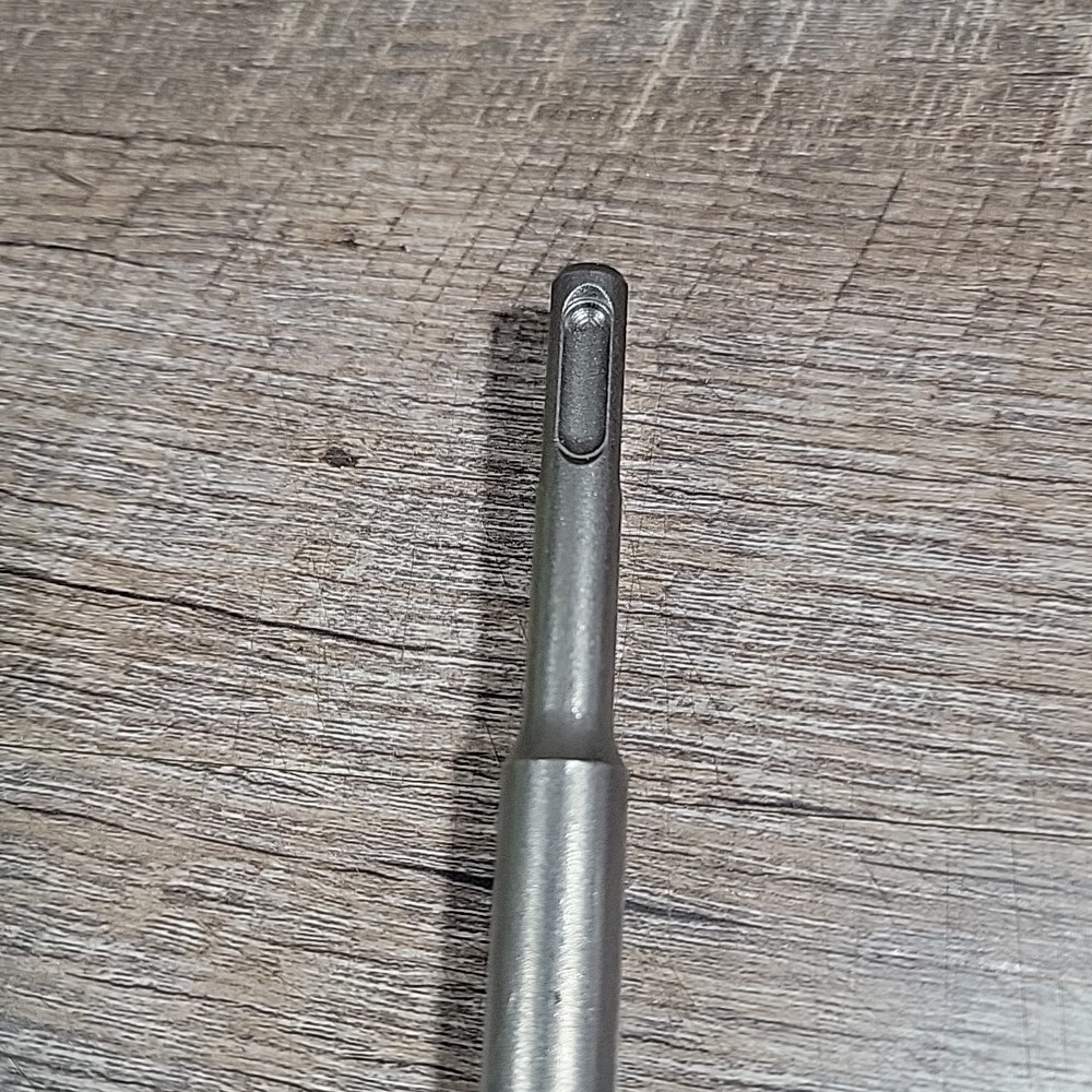 Bosch SDS+ Hammer Shank Self-Sharpening Chisel Steel 2-1/2" x 10"