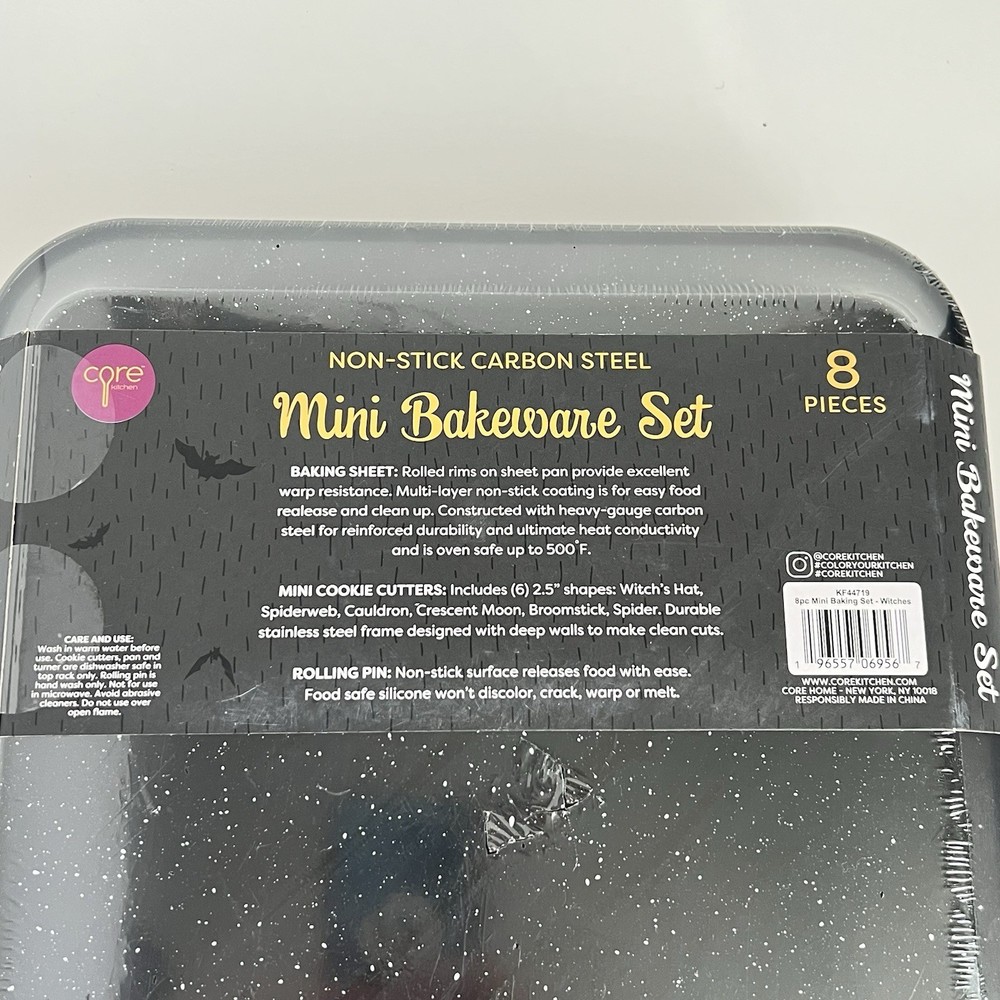 New Halloween Mini Bakeware Set Pan Rolling Pin Cookie Cutters Witch Hat Spider