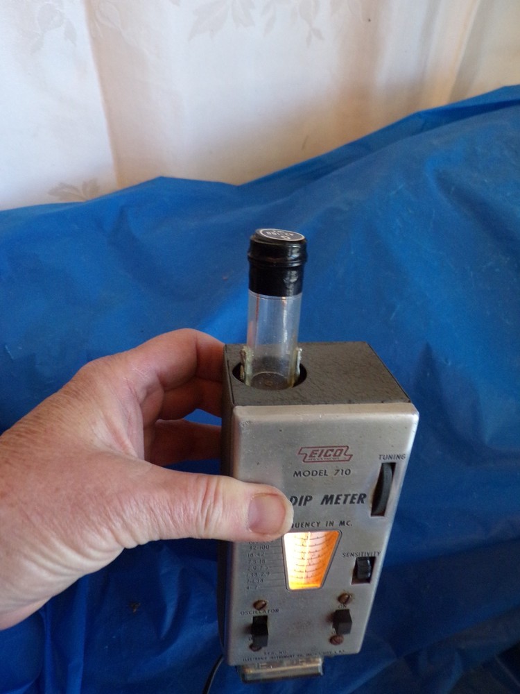 Vintage EICO Model 710 Grid Dip Meter with A-G Coils, HAM Testers