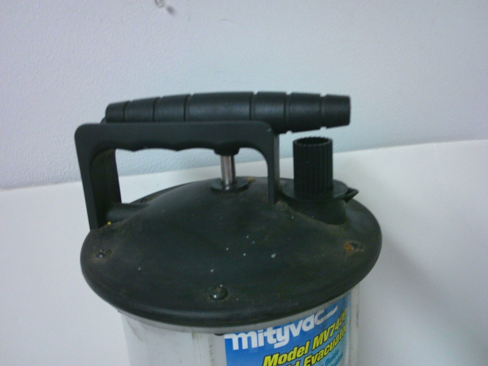Mityvac Fluid Evacuator Model MV7400