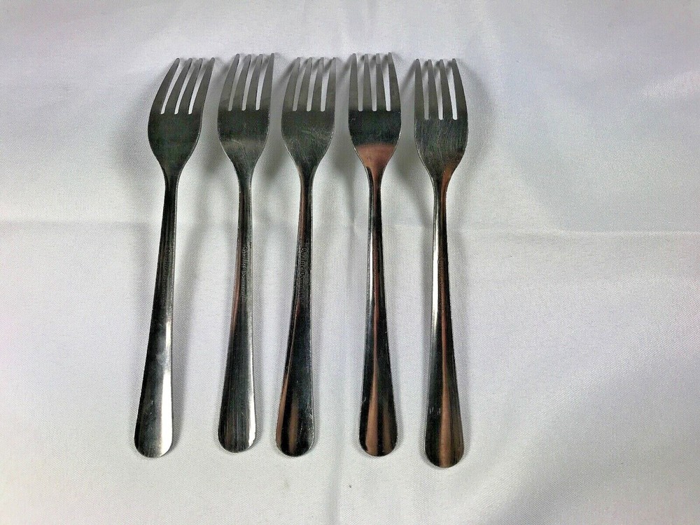 Set of 15 Qualite Dominion Silverware Dinner Flatware Serving for 5