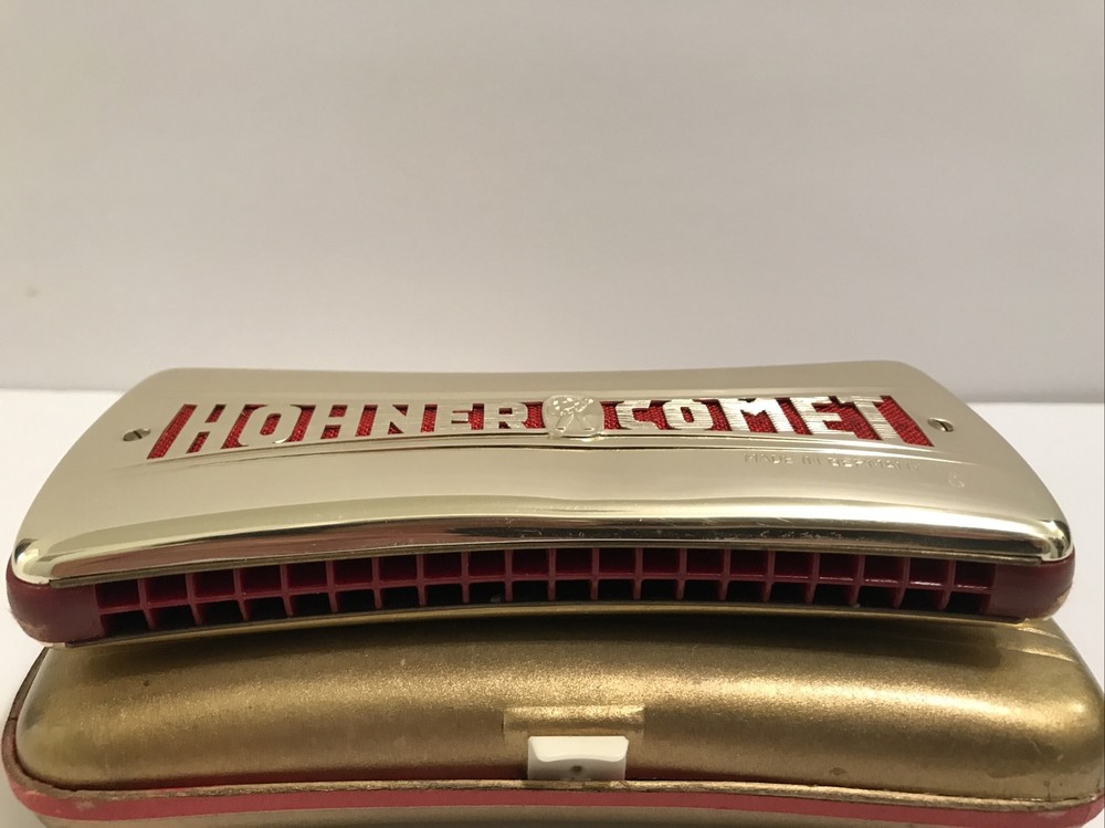 Comet M. Hohner Curved Two-Sided Tremelo Harmonica Key C&G