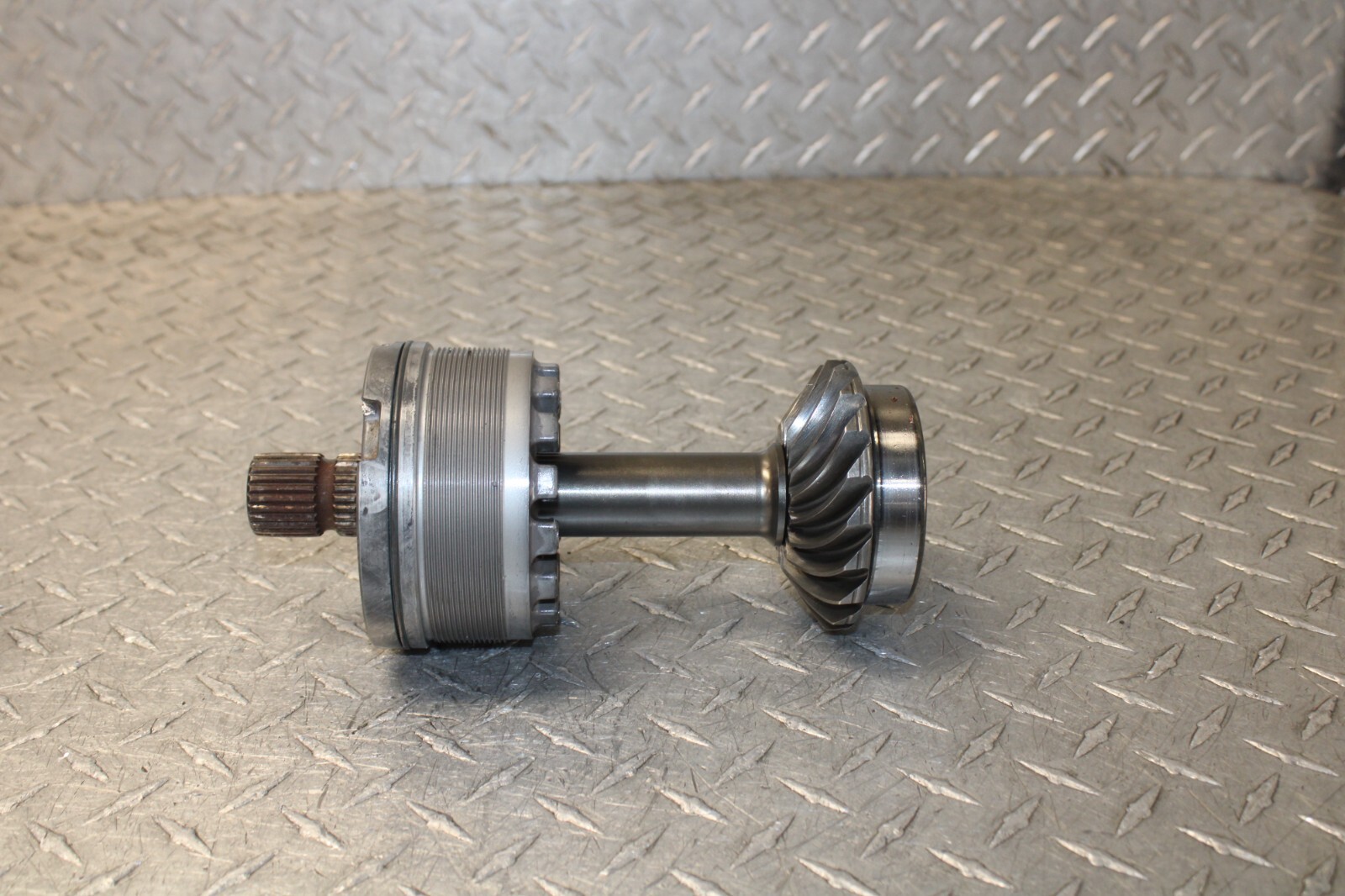 21 / 24 Polaris RZR Pro XP XP4 Turbo S Transmission Gear Case Pinion Gear Shaft