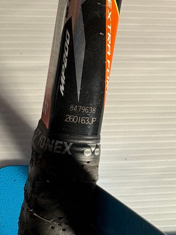 YONEX MP200