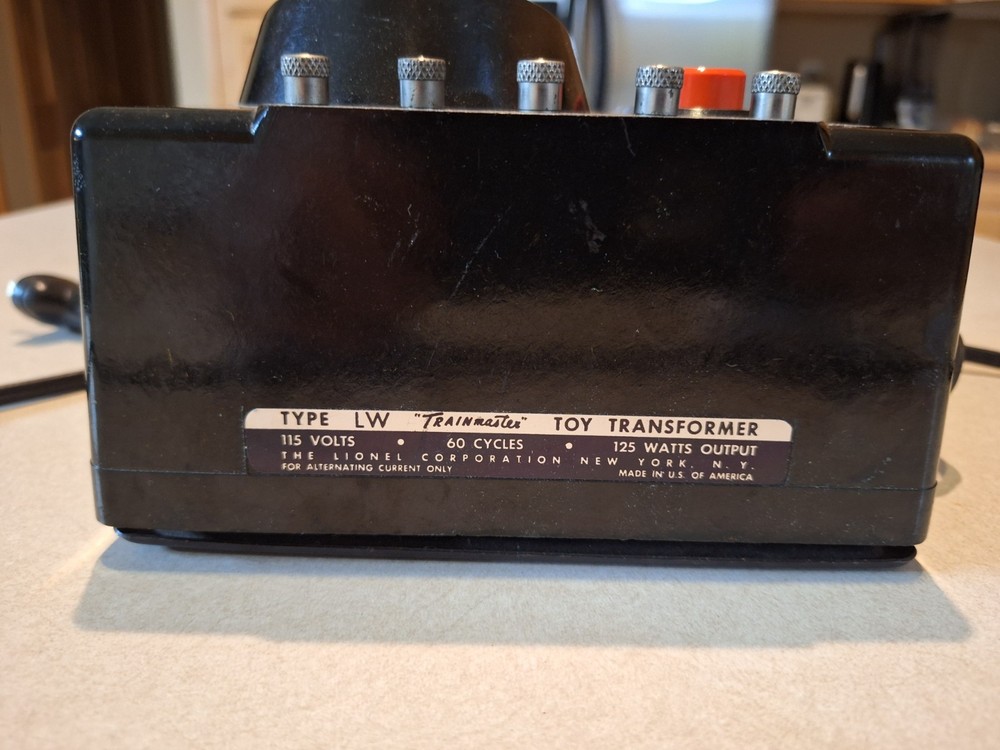 Lionel Trainmaster 125 Watt Transformer: Type LW: Powers Up: Untested