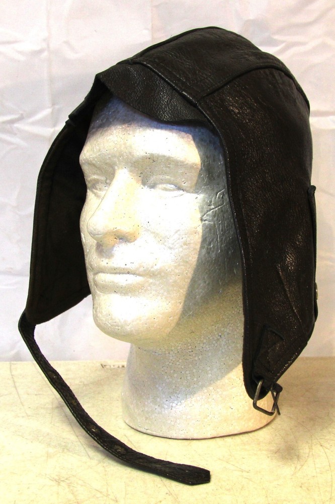 WWII era leather pilot flight helmet  Very nice