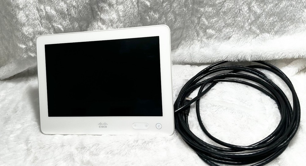 Cisco TelePresence Touch 10 Control Panel White Model TTC5-09 W/Ethernet Cable