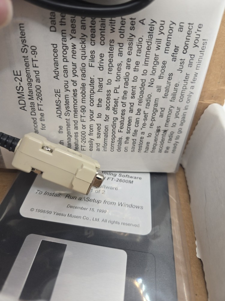 Yaesu Programming software ADMS-2E 3 1/2" Floppy for FT-90R FT-2600 With cable