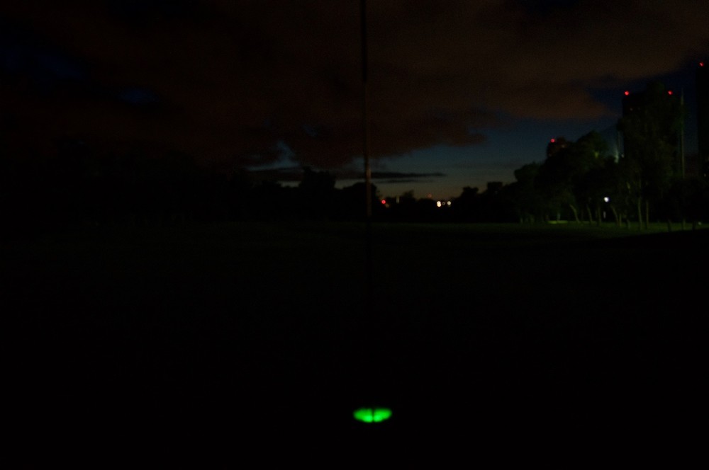 PUTTING GEEN AID GOLF HOLE LIGHT