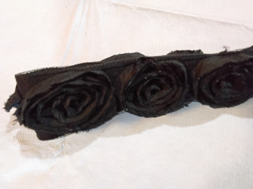 Capturing Couture Rose Deluxe Adjustable Comfort Camera Strap