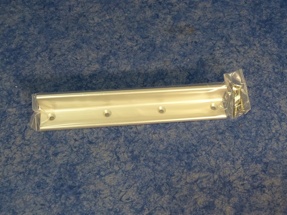 SDC Security AB13V 1.5x1.5x11" Angle Bracket (G99)