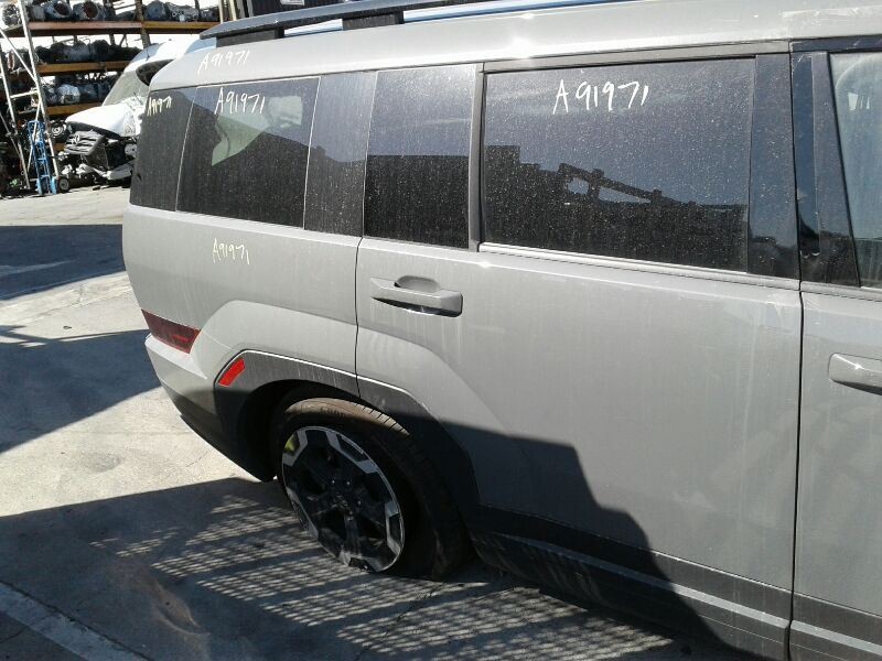 SANTA FE 2024 Camera/Projector 126873