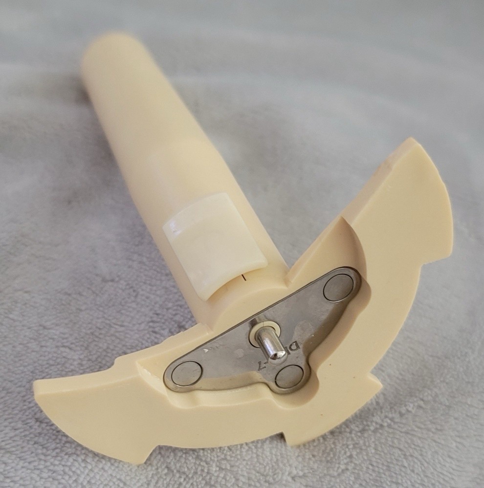 Cuisinart Disc Blade Stem For DLC-7 Food Processor