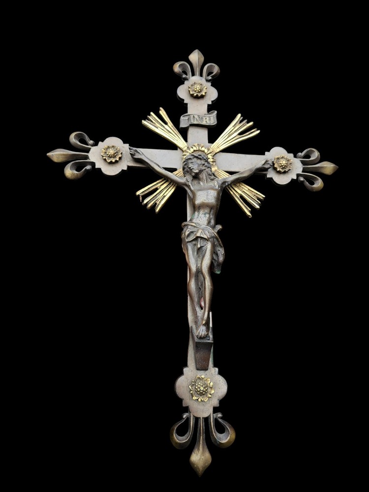 Antique Bronze Fleur de lys Crucifix religious art