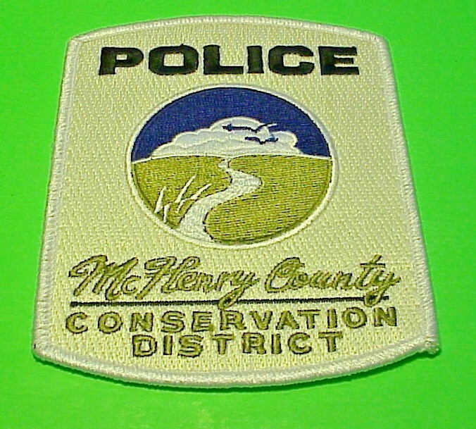 McHENRY COUNTY ILLINOIS CONSERVATION DISTRICT  ( WHITE BORDER )  POLICE PATCH