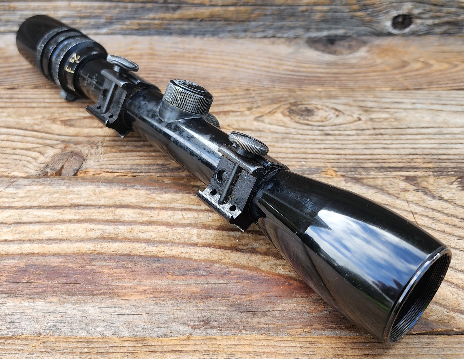 Bushnell Scope Chief IV 2.5X-8X Rifgle Scope w/ Weaver Mounts - Fine Reticle