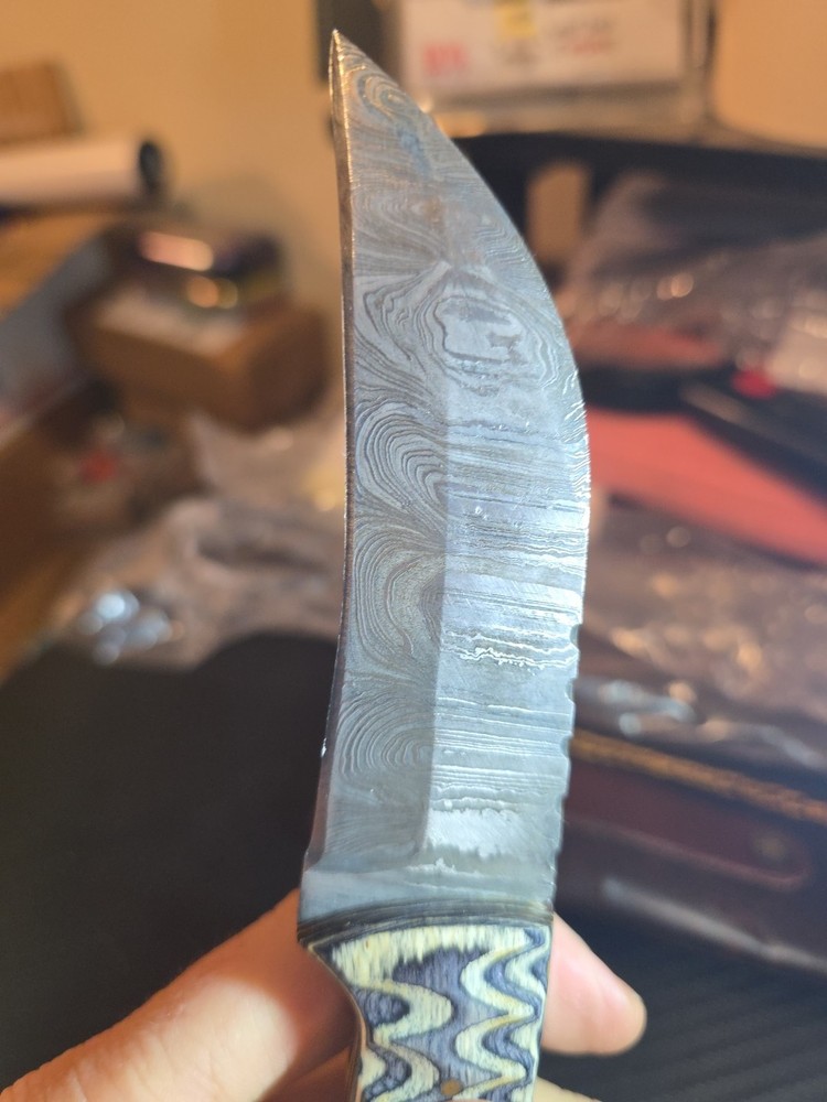 hand made Damascus knife fixed blade