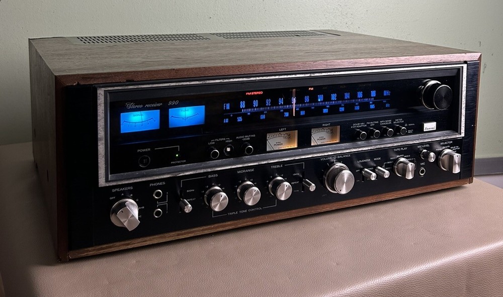 SANSUI 990 MONSTER RECEIVER