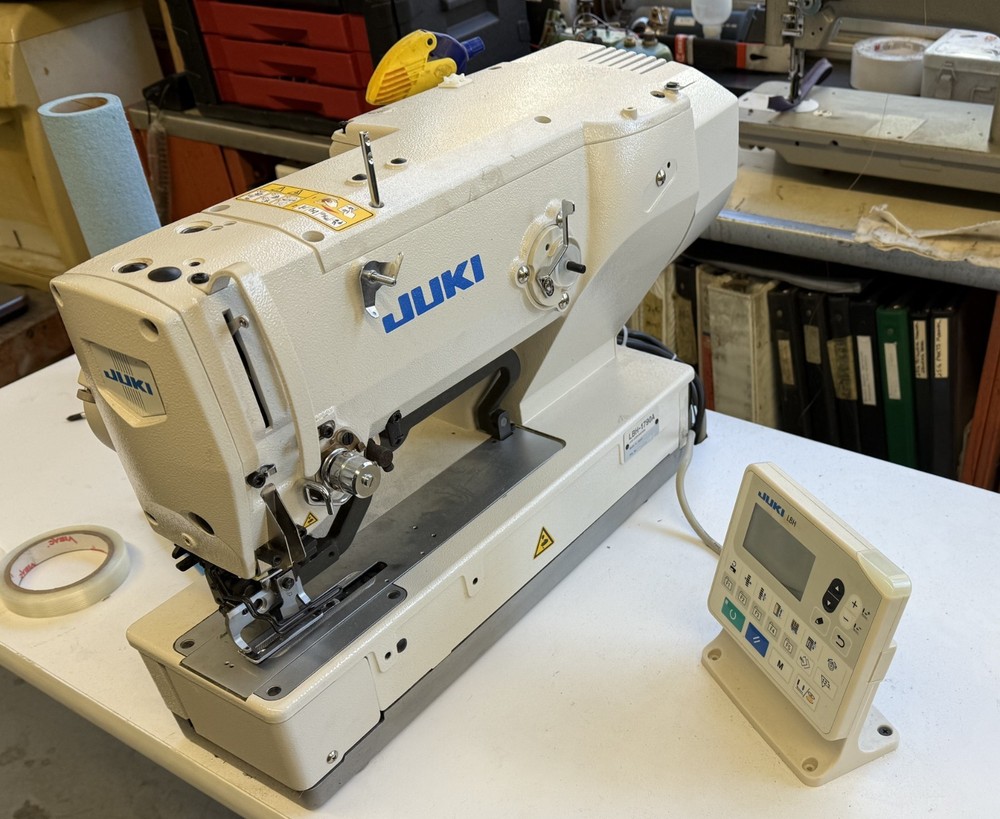 JUKI LBH-1790 - ELECTRONIC (STRAIGHT) BUTTONHOLE MACHINE - LOCKSTITCH