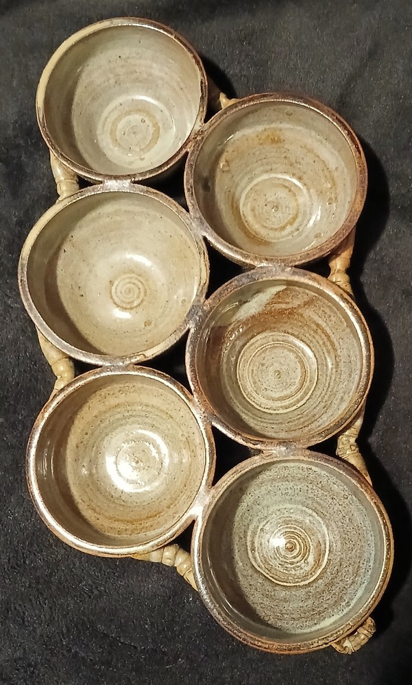 CUNDIFF Vintage Pottery  6 Section Tray