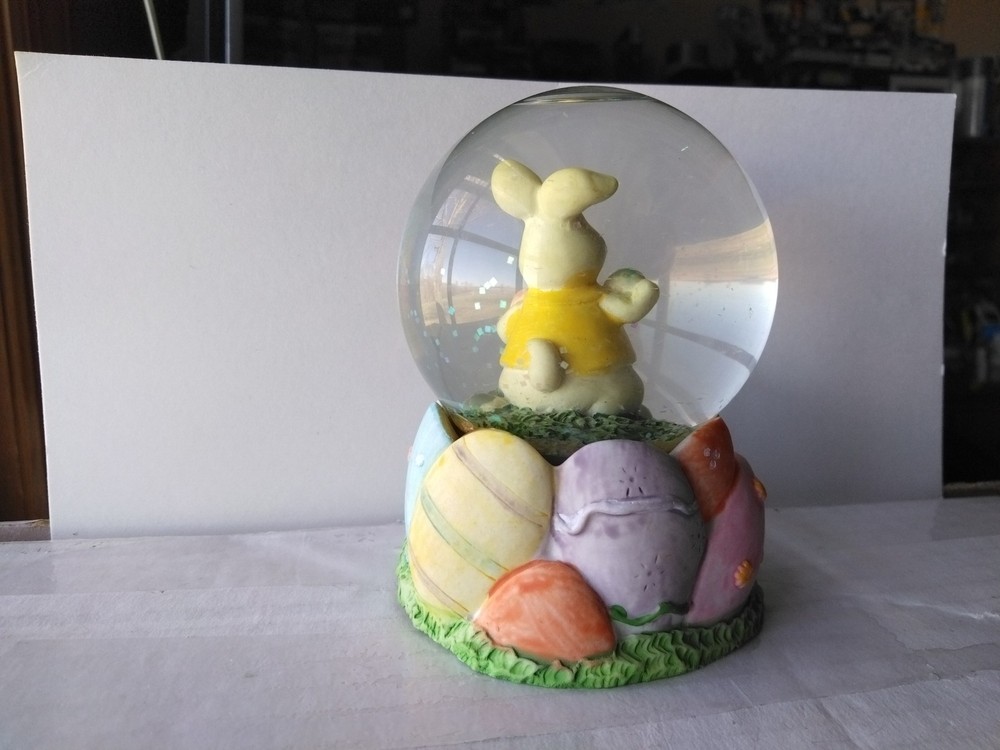 Easter Bunny Snow Globe 3" 1/2 Inches Tall