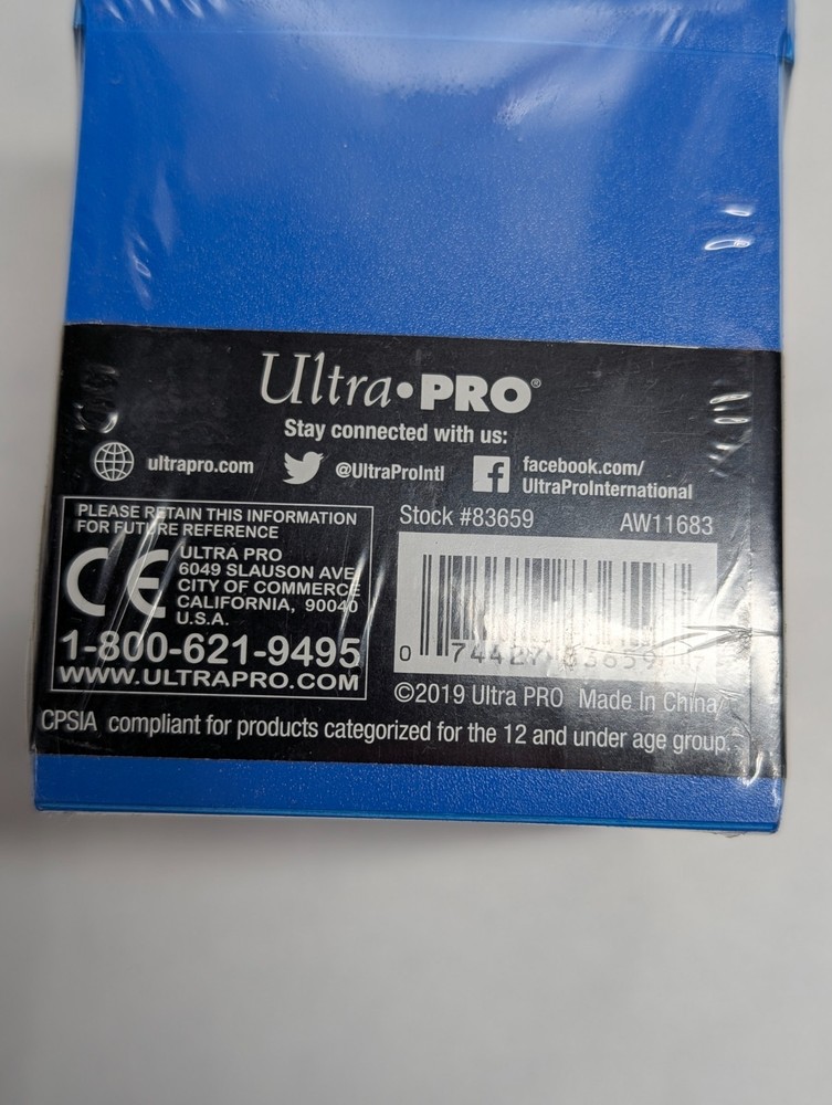 Ultra Pro Eclipse PRO 100+ Deck Box WHITE Locking Lid w/ 1 Card Divider