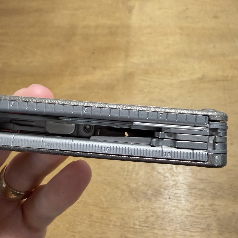 Leatherman Charge XTI Multitool Titanium 154cm Blade With Sheath