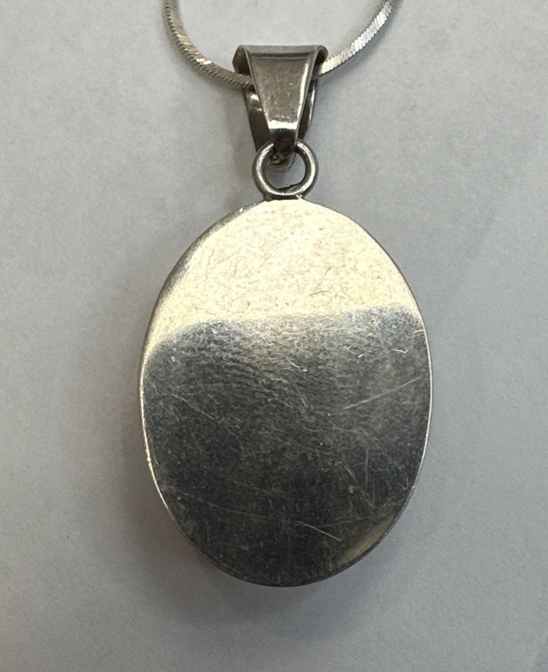 925 Sterling Silver Red Elegance Pendant Necklace