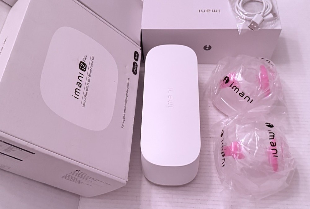 Breast Pump With Charging Dock