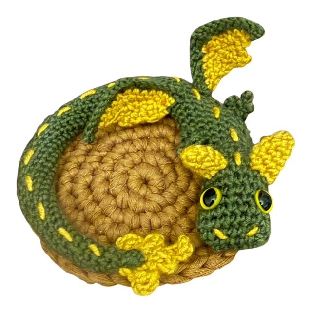 Crochet Dragon Coaster – Handmade Dragon Mug Coaster – Fantasy Home Decor