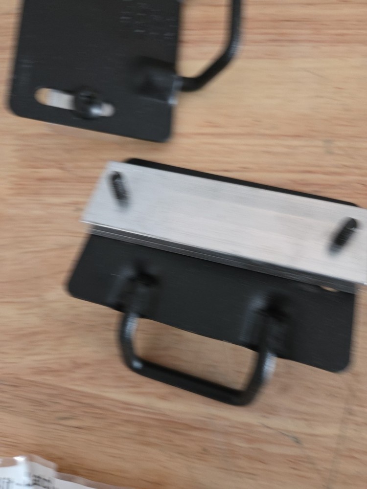 (2-Pk) Striker Brackets Kit 22000021
