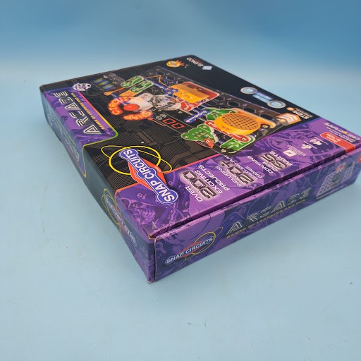 Snap Circuits Arcade Elenco ARCADE STEM Electronics Discovery Kit 200+ Projects