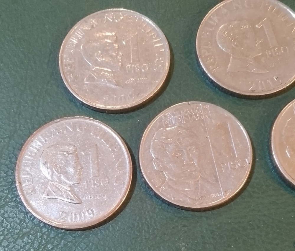 Philippines One Peso Coin x 5 - Circulated - Five Different dates