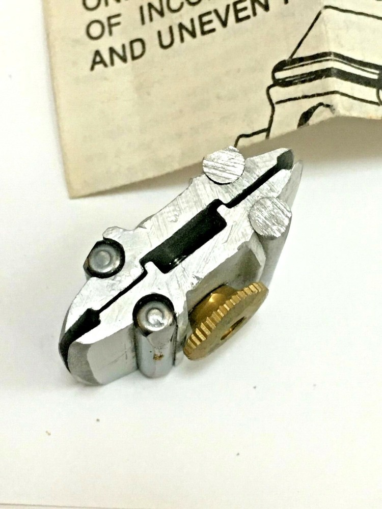 HALL's PRO EDGE HONE CLAMP