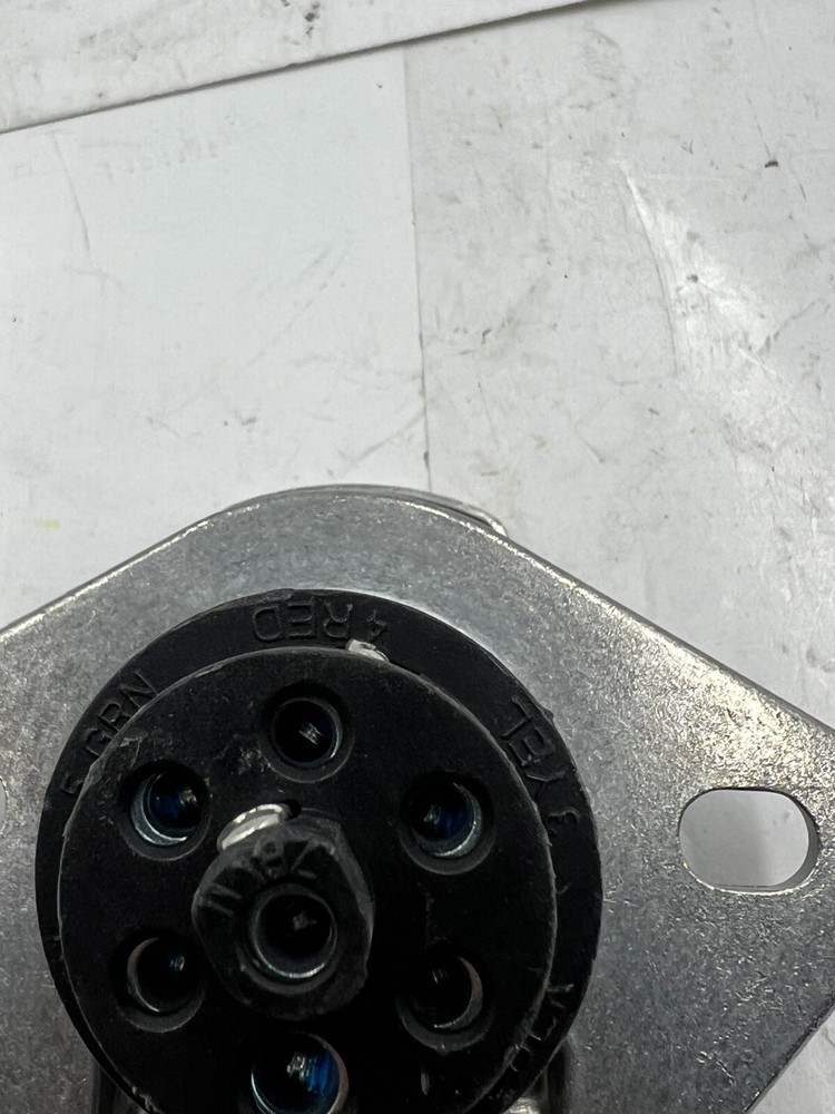 QTY 6 Phillips Socket 15-720 7-Way STA-DRY 2-Hole Wire Insertion Split Pin