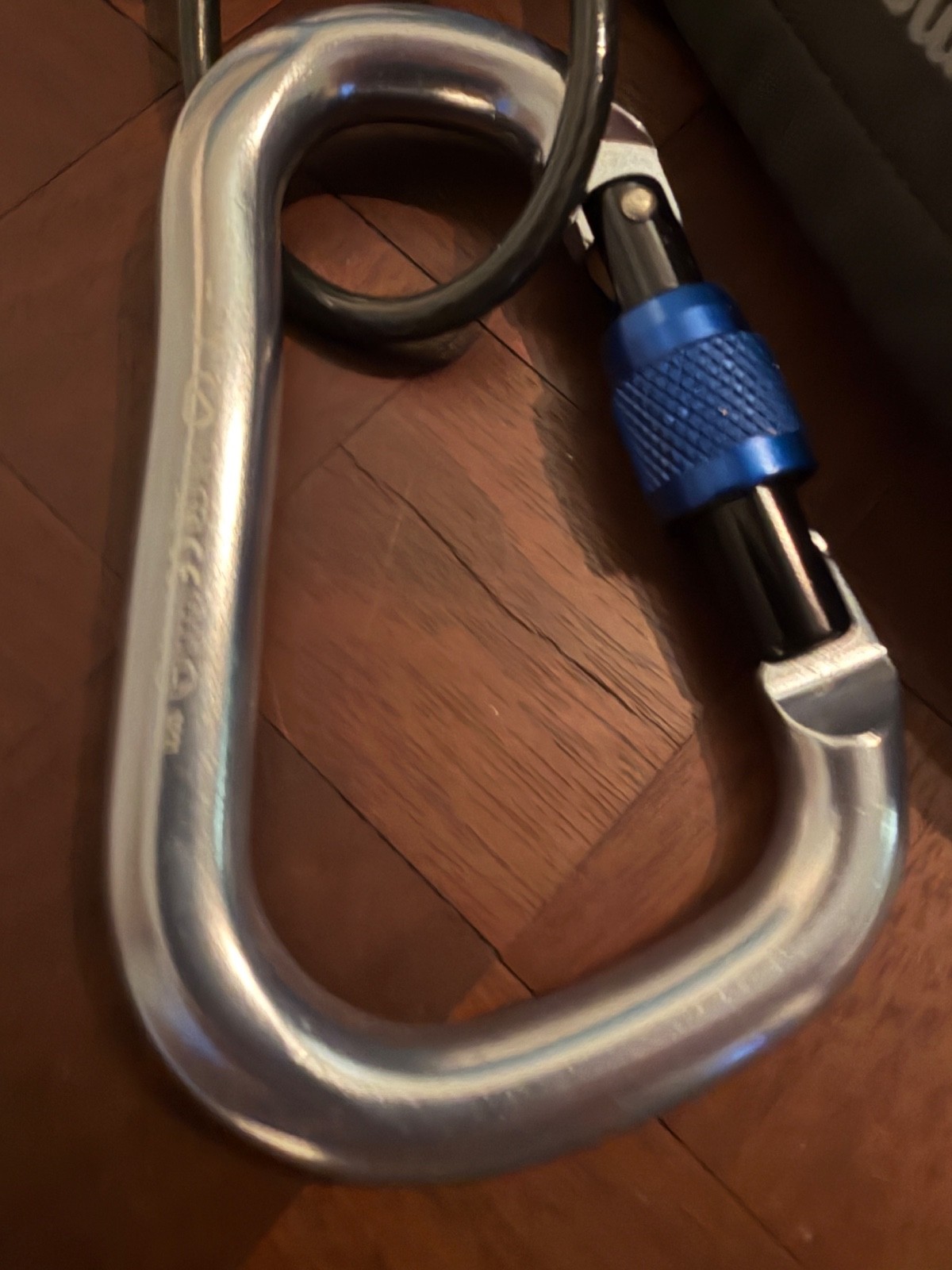 Black Diamond Momentum Men’s Rock Climbing Harness with ATC– Slate – Size M