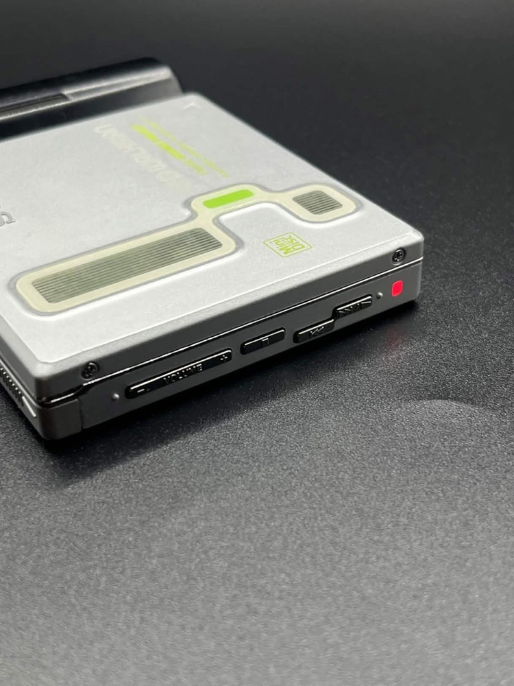 SONY MZ-E77 Silver MiniDisc MD Walkman Player - Working