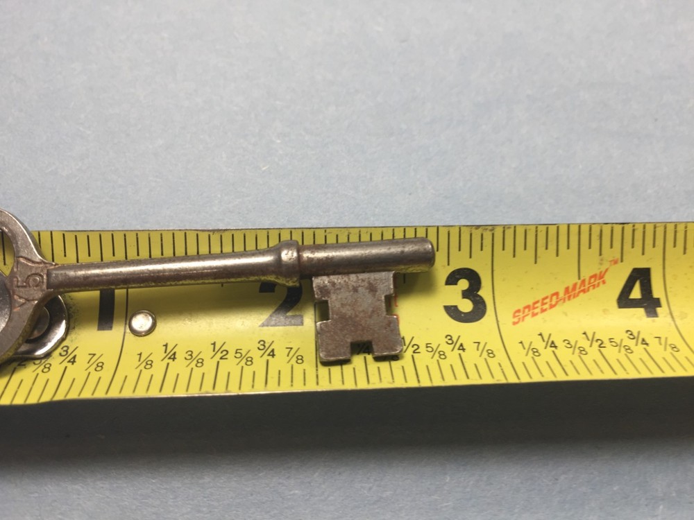 Vintage Skeleton Key - (marked Y57)