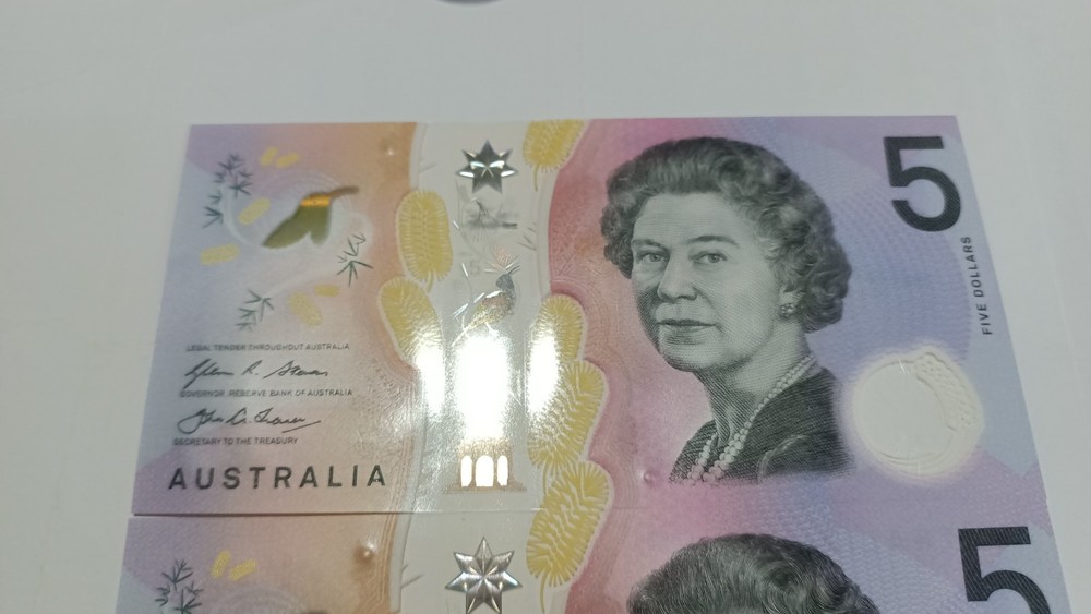 2016 Consecutive Serial Number $5 UNC 2 Five Dollar Banknotes