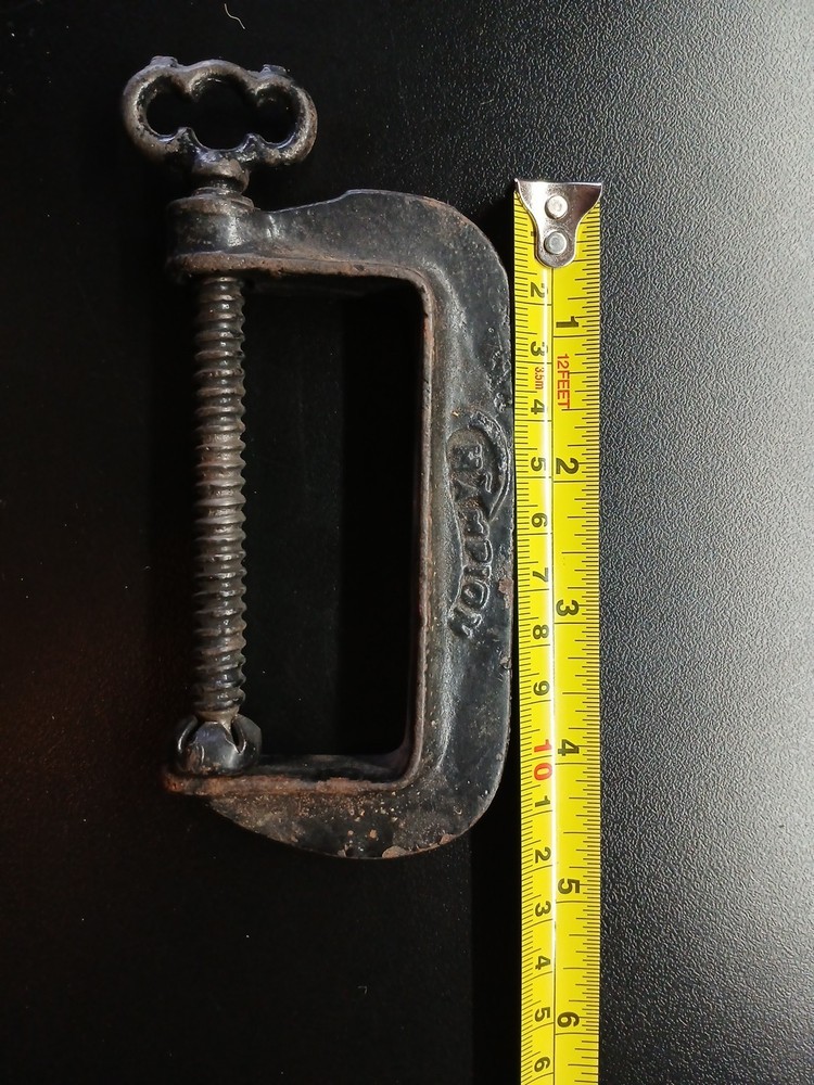 ANTIQUE CHAMPION "C" CLAMP SKELETON SCREW
