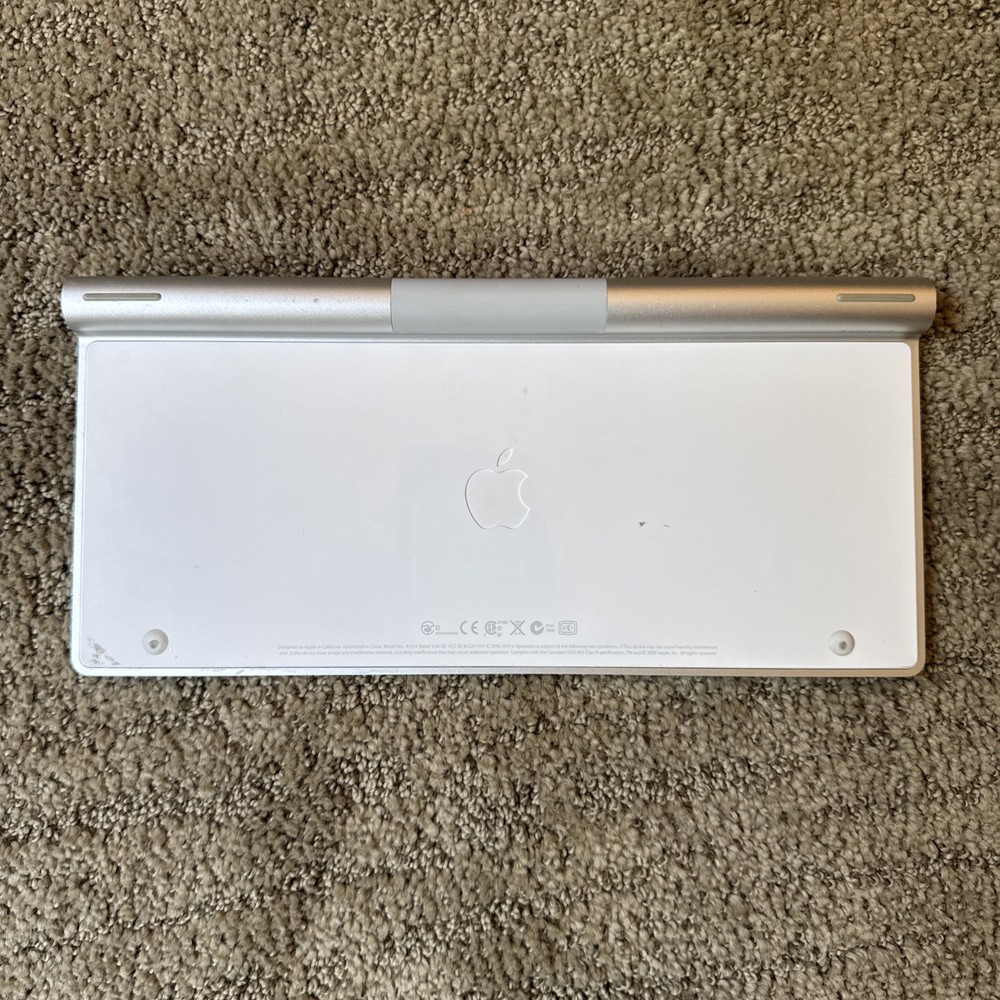 Apple Wireless Bluetooth Keyboard A1314 Mac