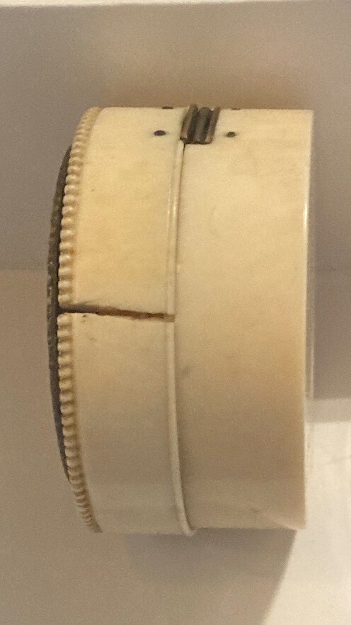 Antique Continental Snuff Container (Box)
