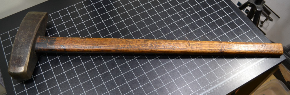 ROBINS - 13# BLACKSMITH MADE ROUNDING HAMMER WITH CUSTOM MADE HANDLE