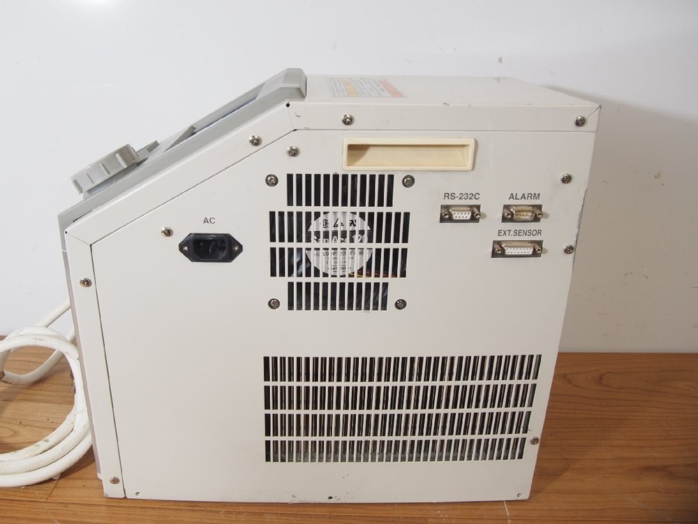 SMC HEC002-A5B-X101 Peltier-type Circulating Liquid Temperature Controller