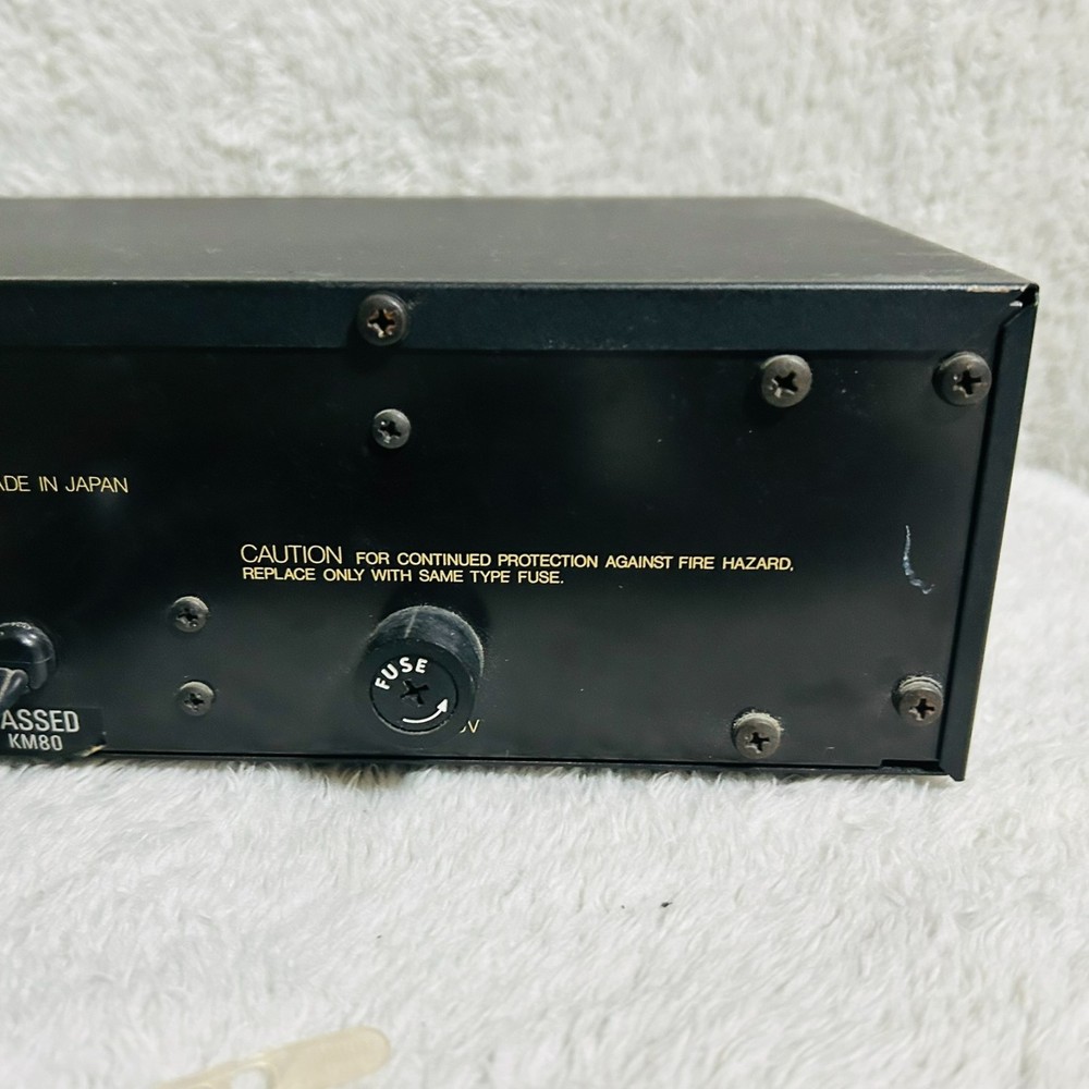 Yamaha E1005 Analog Delay Unit – Warm, Vintage Echo with Classic Character