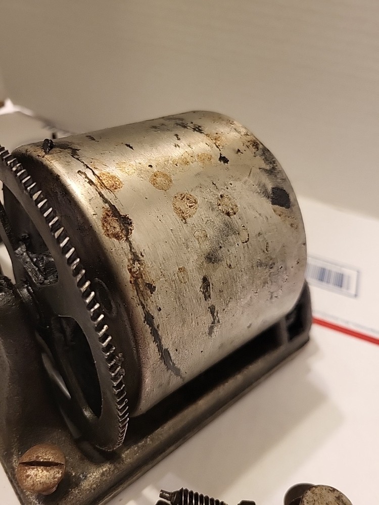 Victor Talking Macine Co. VV-210 VICTROLA Motor Untested