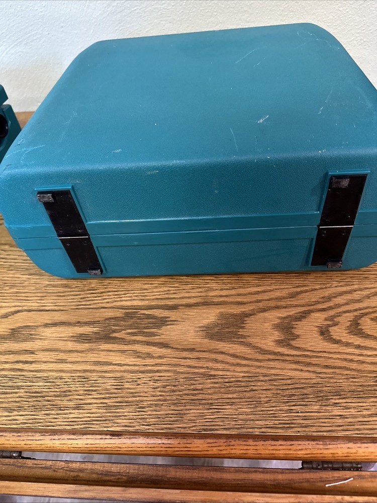 Olivetti Underwood Studio 45 VTG Typewriter Teal with Case ~ Untested