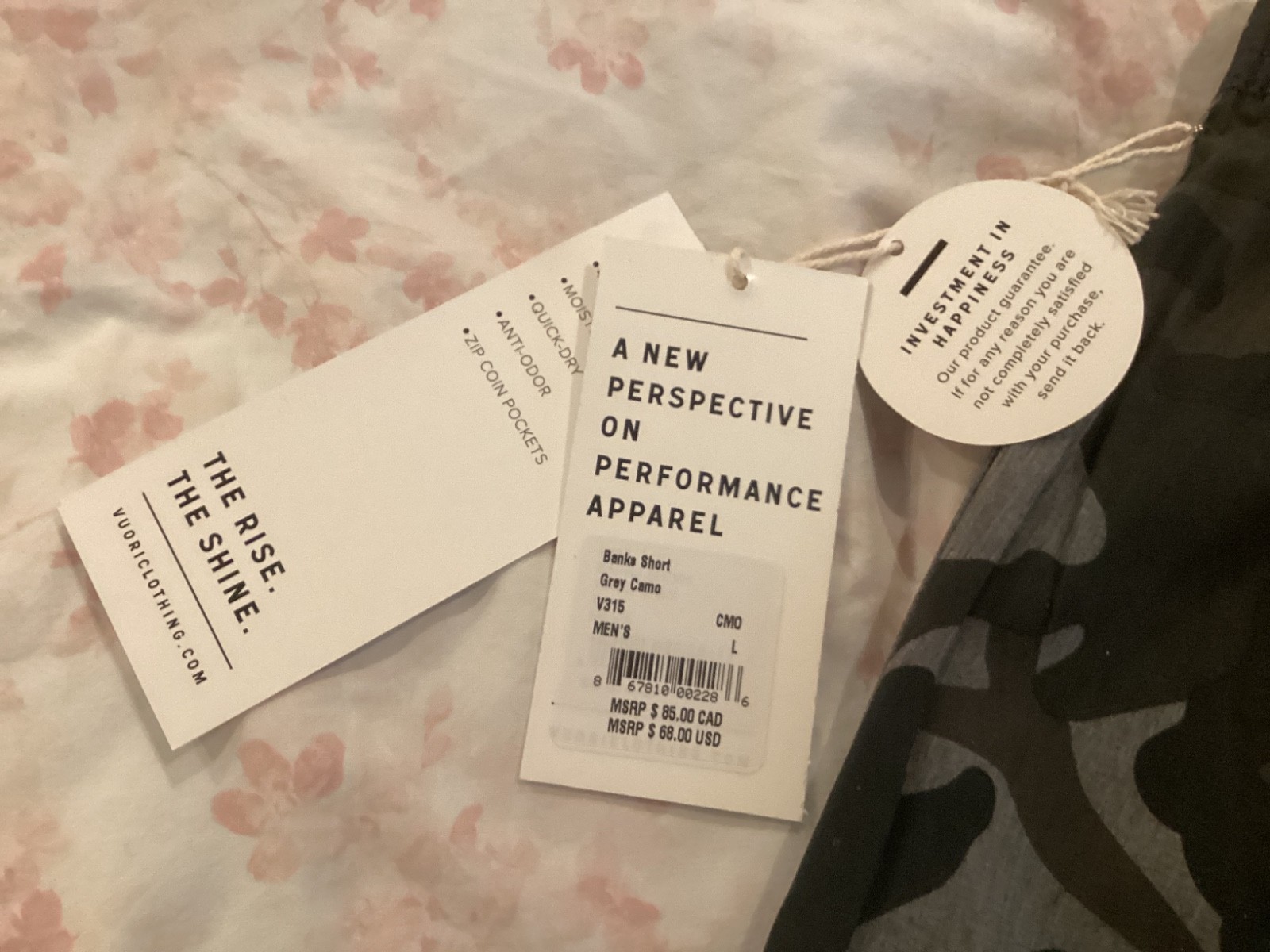 Vuori Men's, The banks short, grey camo, size large, new with tag on.