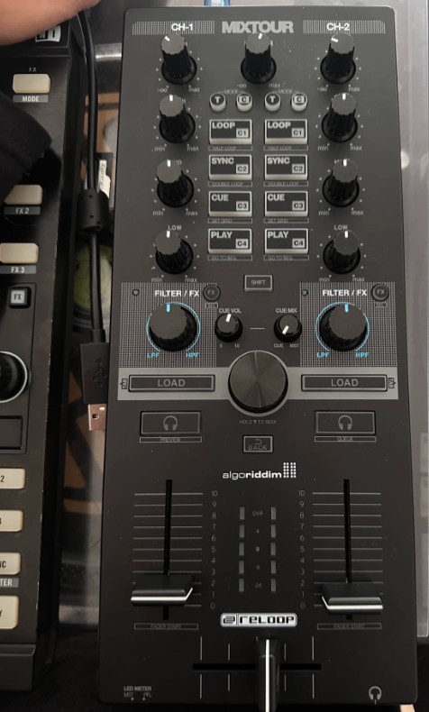 1pcs Reloop Mixtour mixing console